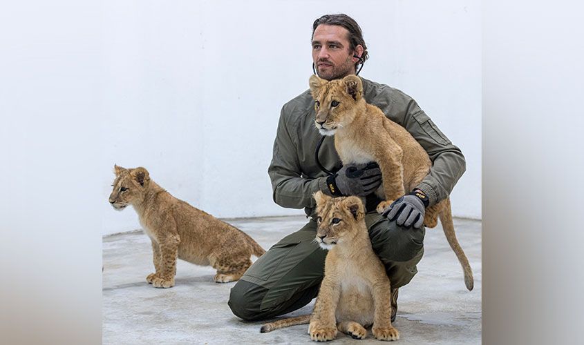 Andrew Kushnir, DVM '19, traveled to Ukraine and Poland to provide on-the-ground support for refugees and their pets—who have evacuated from the war-torn area. He shared lessons learned frome the nearly year-long experience.